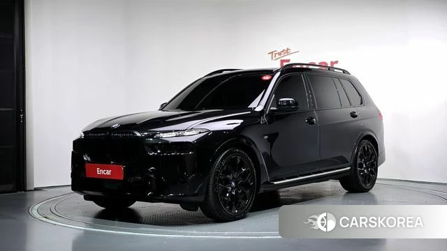 BMW X7 (G07) 2026 Черный из Кореи