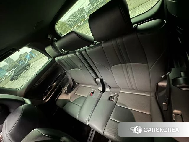 Toyota Vellfire 2022 Черный из Китая
