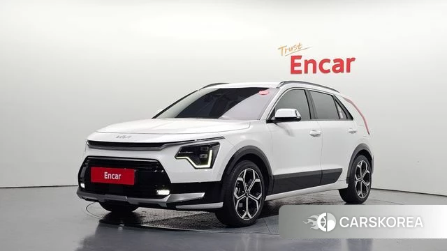 Kia Di Ol Nu Niro 2023 Белый из Кореи