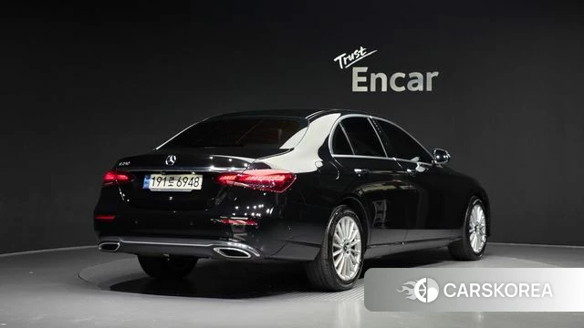 Mercedes-Benz E-Class W213 2021 Черный из Кореи