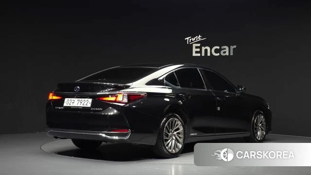 Lexus ES300h 7th generation 2019 Черный из Кореи
