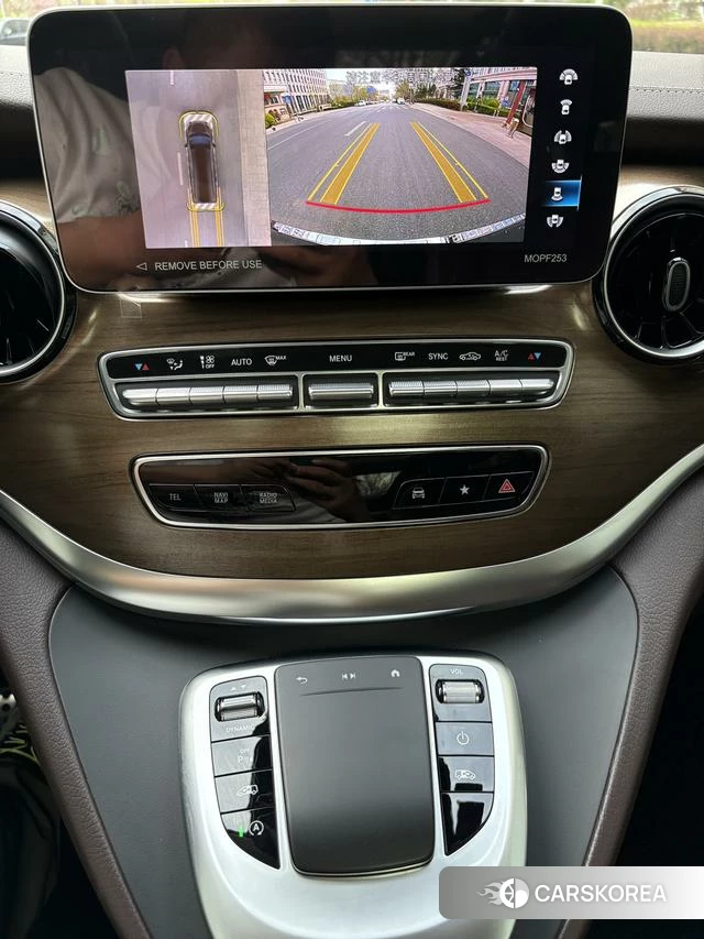 Mercedes-Benz V-Class 2024 Черный из Китая