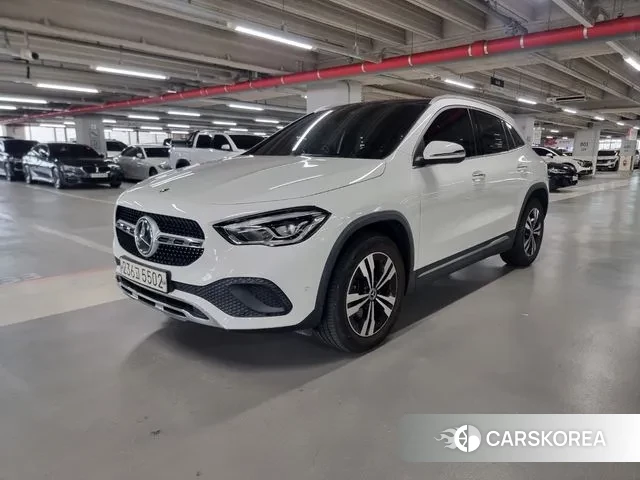 Mercedes-Benz GLA - Class H247 2021 Белый из Кореи