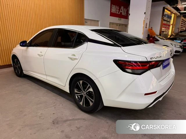Nissan Sylphy 2021 Белый из Китая
