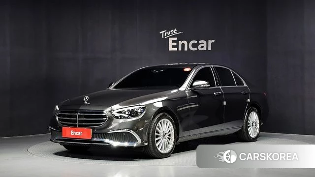 Mercedes-Benz E-Class W213 2021 Серый из Кореи