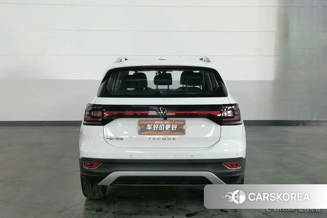 Volkswagen Tacqua 2021 Белый из Китая