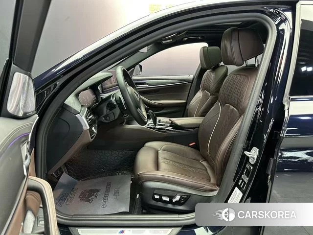 BMW 5 series 2021 Черный из Китая