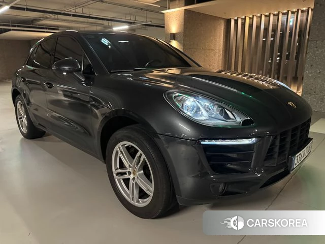 Porsche Macan 2018 Серый из Кореи
