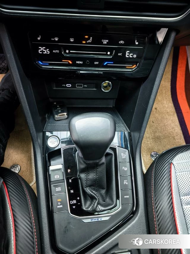 Volkswagen Tiguan L 2021 Серебристо-серый из Китая