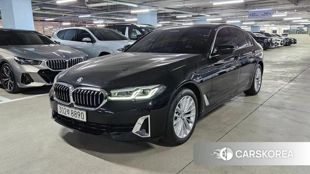 BMW 5 Series (G30) 2023 Черный из Кореи