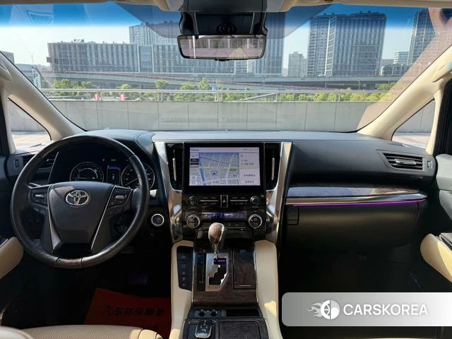 Toyota Vellfire 2023 Черный из Китая