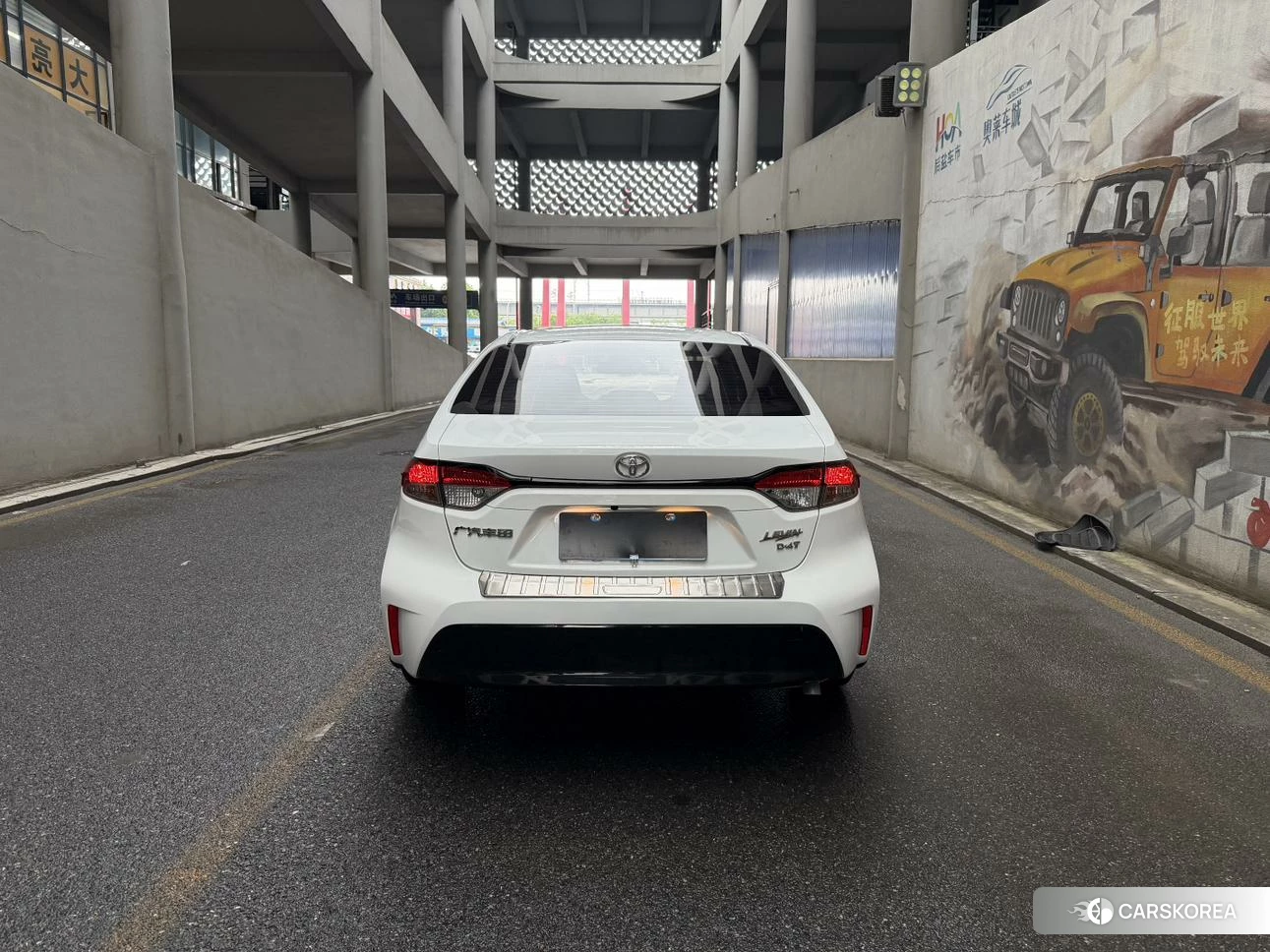 Toyota Levin 2024 Белый из Китая