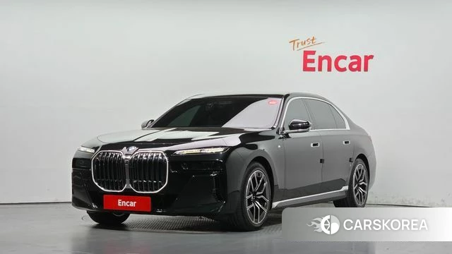 BMW 7 Series (G70) 2023 Черный из Кореи