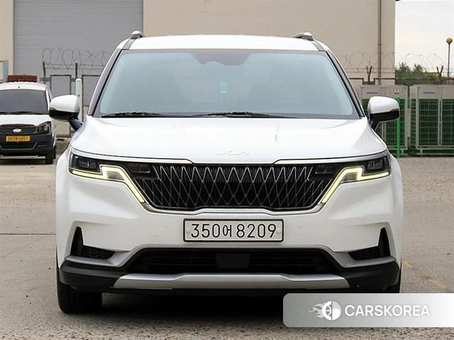 Kia Carnival 4th generation 2023 Белый из Кореи, фото 2