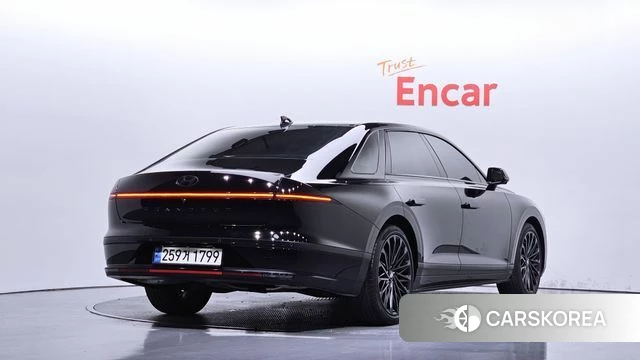 Hyundai Grandeur Hybrid (GN7) 2024 Черный из Кореи
