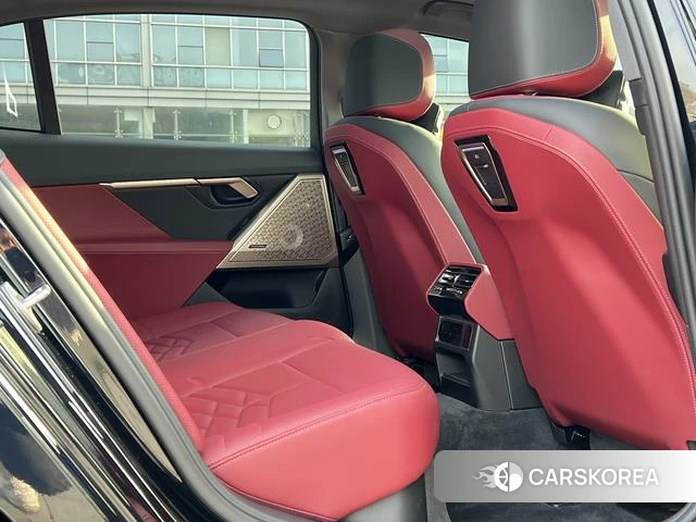 BMW 5 series 2025 Черный из Китая
