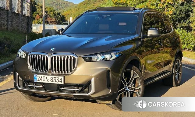 BMW X5 (G05) 2025 Темно-зеленый из Кореи