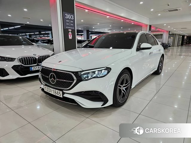 Mercedes-Benz E-Class W214 2025 Белый из Кореи