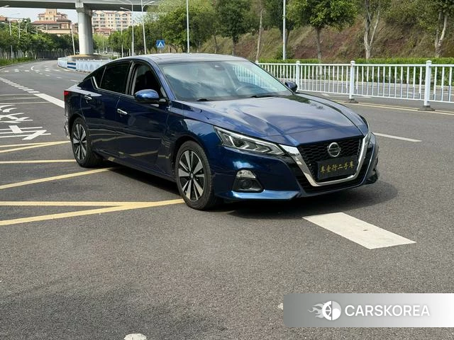 Nissan Altima 2020 Синий из Китая