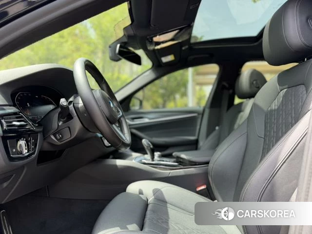 BMW 5 series 2021 Черный из Китая