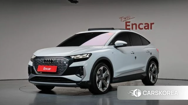 Audi Q4 e-Tron (F4) 2026 Белый из Кореи