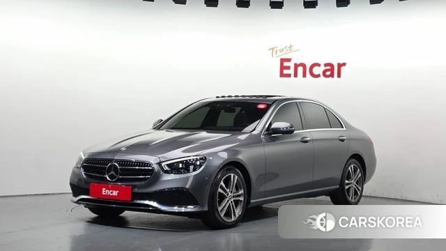 Mercedes-Benz E-Class W213 2022 Серый из Кореи