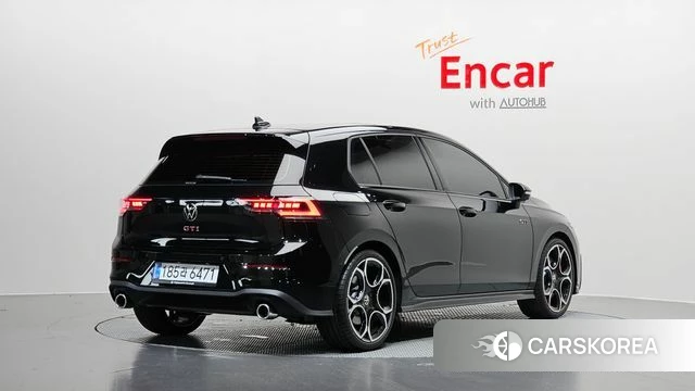 Volkswagen Golf 8th Generation 2026 Черный из Кореи