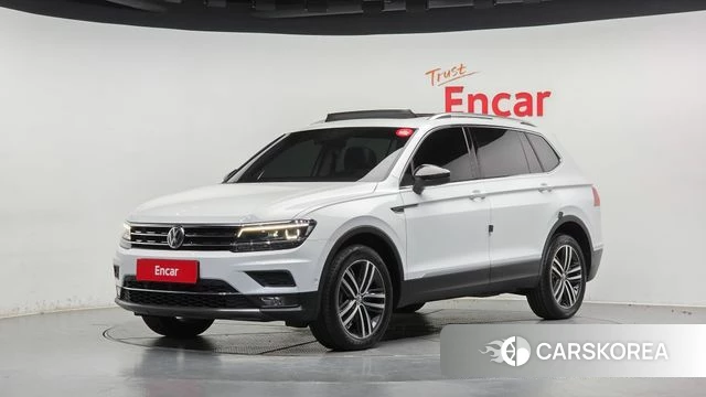 Volkswagen Tiguan Allspace 2018 Белый из Кореи