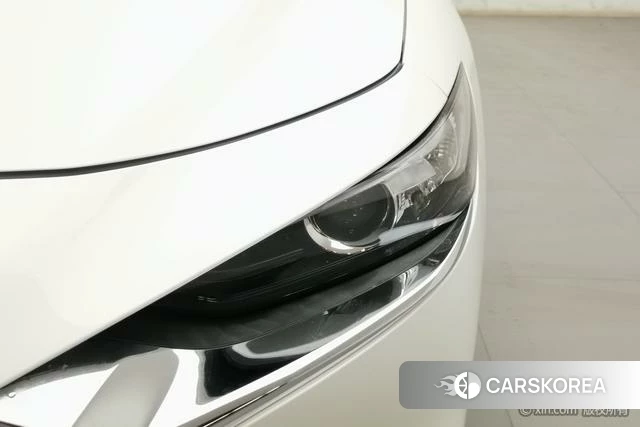 Mazda 3 2024 Белый из Китая