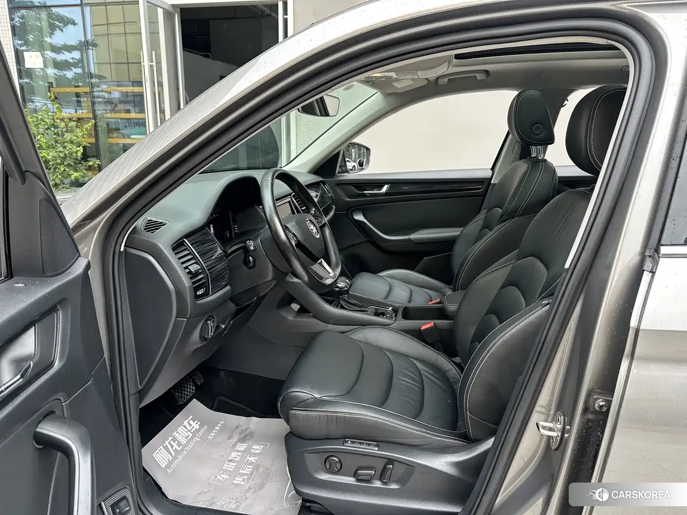 Skoda Kodiaq 2019 Silver/gray из Китая