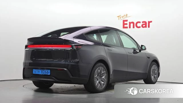Tesla Model Y 2026 Черный из Кореи