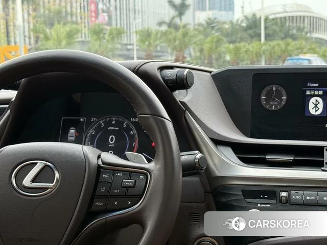 Lexus ES 2021 Темно-серый из Китая