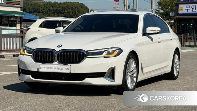 BMW 5 Series (G30) 2023 Белый из Кореи