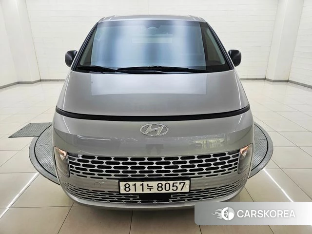 Hyundai Staria 2022 Серебряный из Кореи