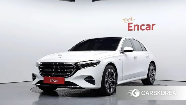 Mercedes-Benz E-Class W214 2025 Белый из Кореи