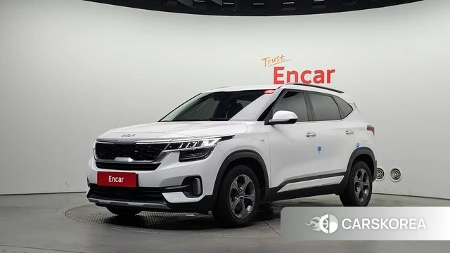Kia Seltos 2022 Белый из Кореи