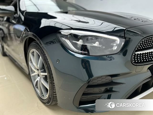 Mercedes-Benz E-Class 2022 Зеленый из Китая