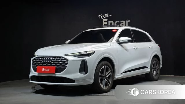 Audi Q5 (80A) 2025 Белый из Кореи