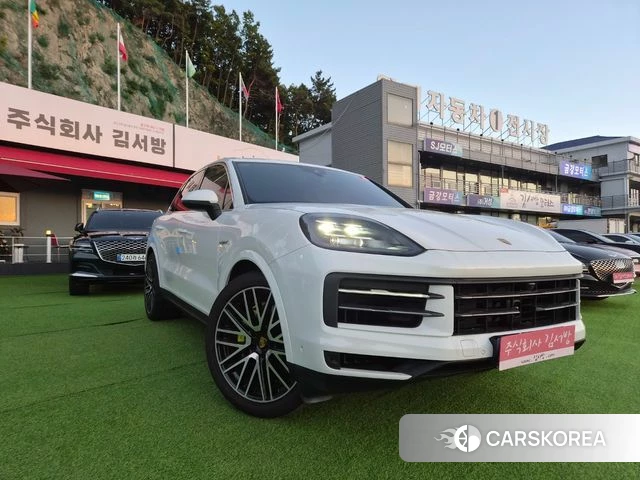 Porsche Cayenne (PO536) 2024 Белый из Кореи