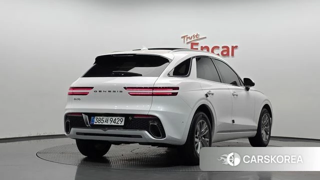 Genesis GV70 2022 Белый из Кореи