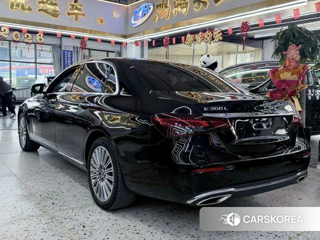 Mercedes-Benz E-Class 2023 Черный из Китая