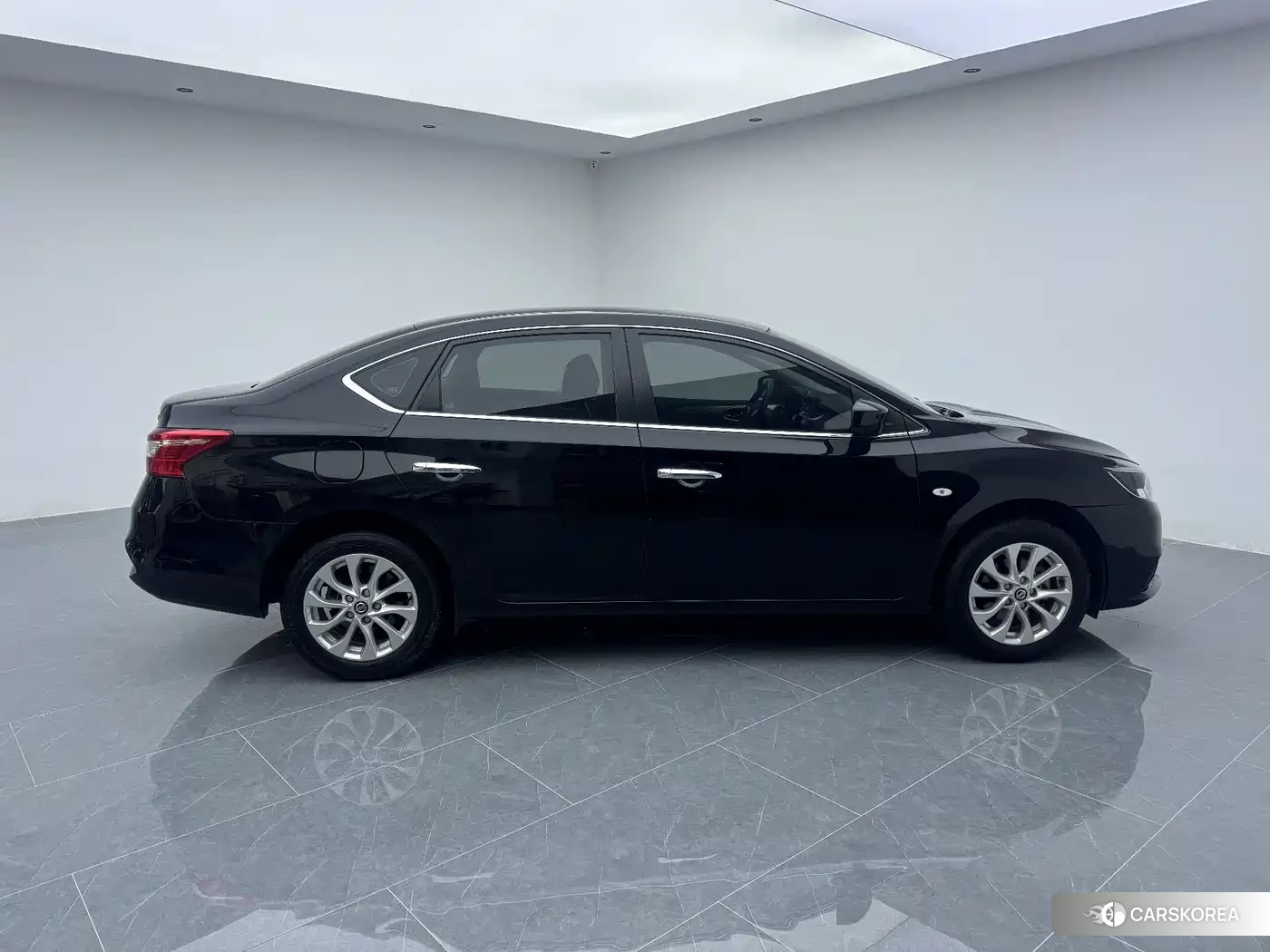 Nissan Sylphy 2024 Черный из Китая