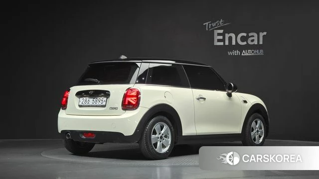 Mini Cooper 2018 Жемчужный цвет из Кореи