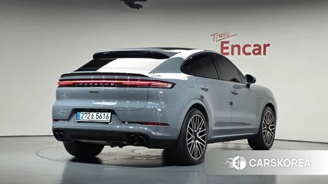 Porsche Cayenne (PO536) 2025 Серебристо-серый из Кореи