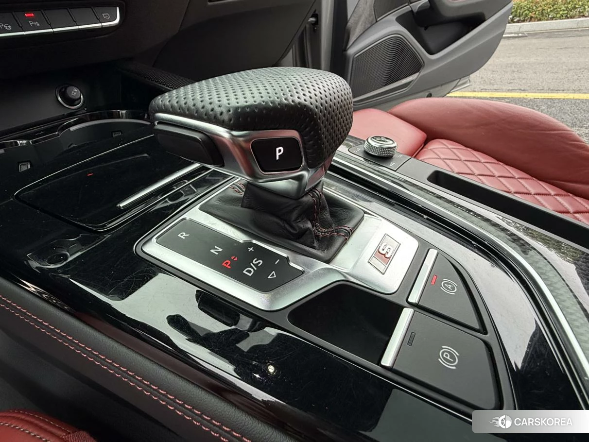 Audi S5 2021 Серебристо-серый из Китая