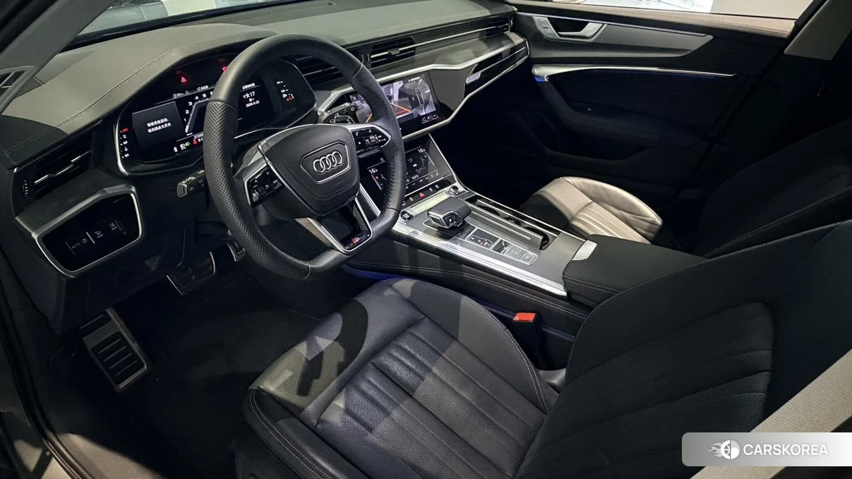Audi A6 2023 Темно-серый из Китая