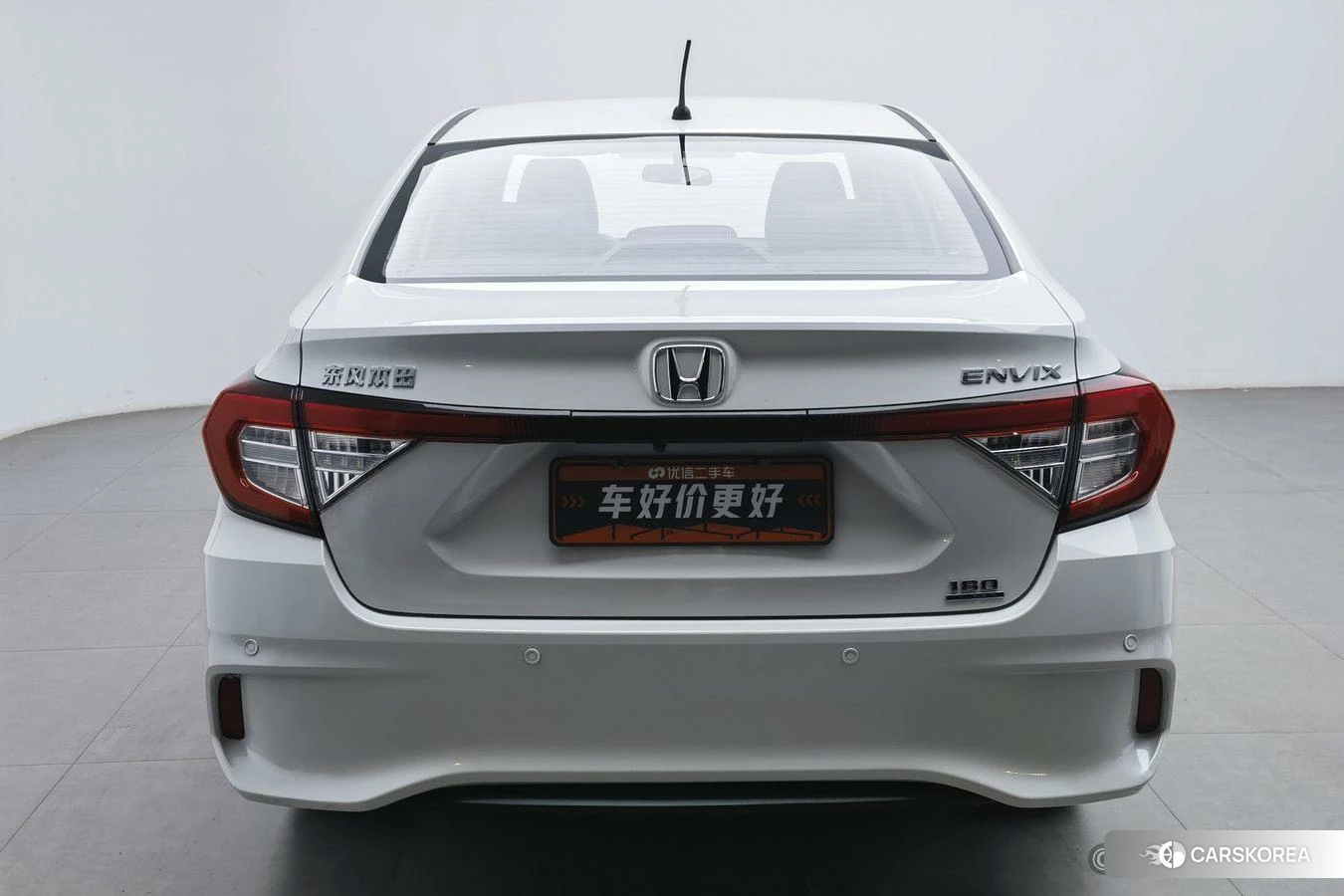 Honda Envix 2019 Белый из Китая