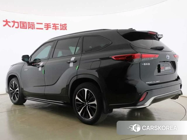 Toyota Crown 2021 Черный из Китая