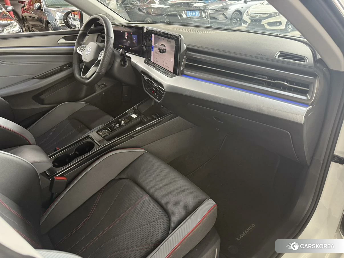 Volkswagen Lamando 2023 Белый из Китая