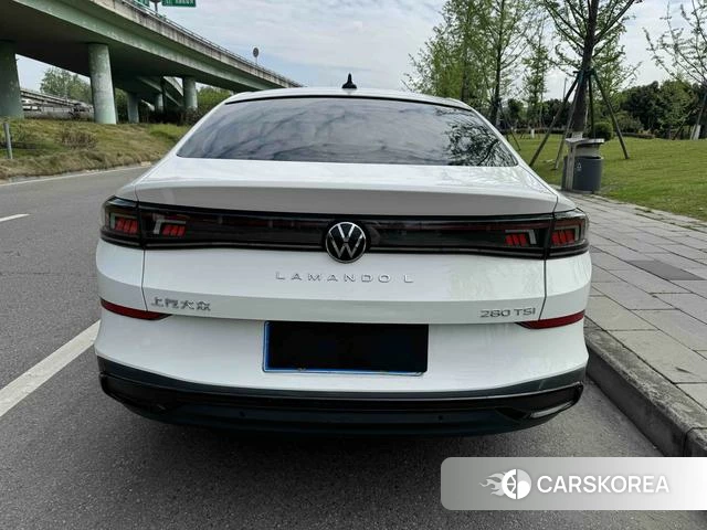 Volkswagen Lamando 2023 Белый из Китая